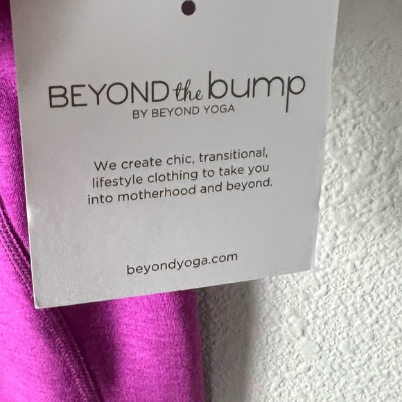 New Beyond Yoga Spacedye Love The Bump Maternity Pocket Midi Legging Magenta NWT - Picture 7 of 15